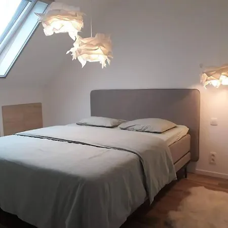 Hébergement de vacances Minus Is Joenus